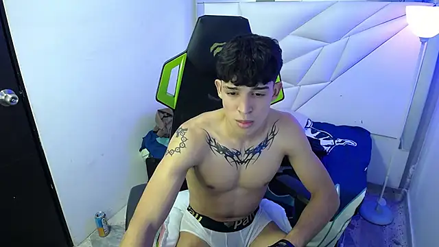 Liom_Gym 在線直播表演