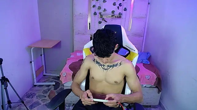 Liom_Gymのウェブカメラショー