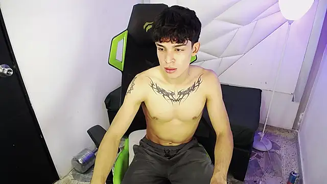 Liom_Gymのウェブカメラショー