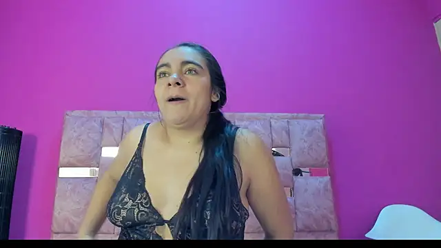 jolie_lovv's Webcam Show