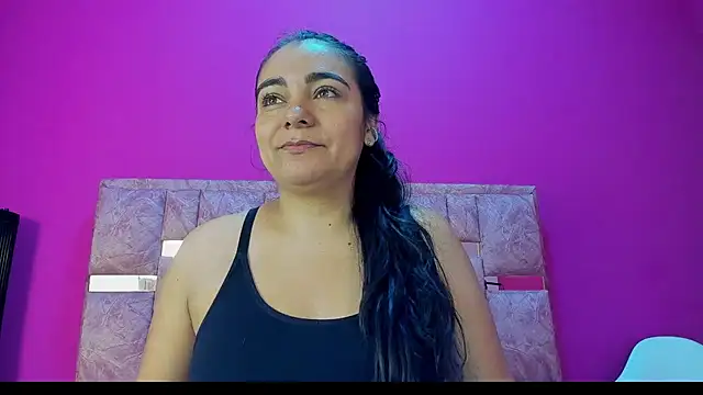 jolie_lovv Adlı Modelin Web Kamerası Şovu