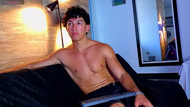 enzorosssi Webcam-Show