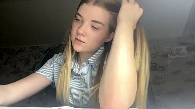 VerdaGormly 라이브 XXX 채팅