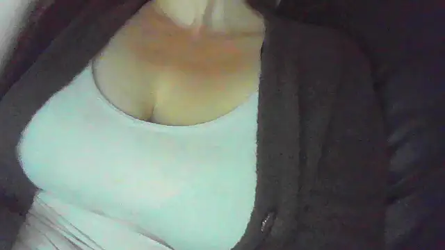 NaughtySaucy's Live Sex Cam Show