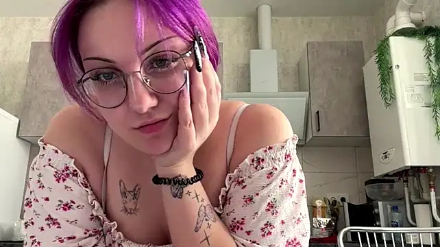 VelmiraPlush Show in webcam