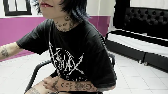 IzzyJizzy_n Webbikameraesitys