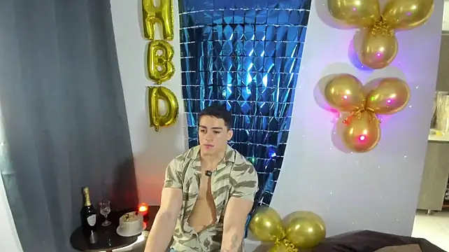 Enzo_Vega Webcam-Show