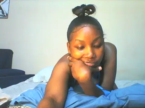 Bessy_Beee's Webcam Show