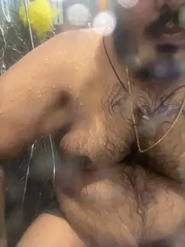 velakapoor07 Show in webcam