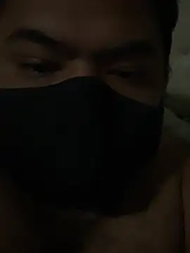 velakapoor07 Show in webcam
