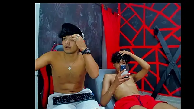 FRIENDS_LATINOS webkamerás műsora