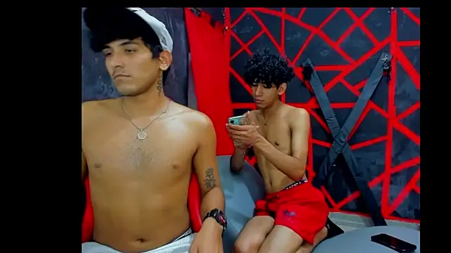 Show de webcam de FRIENDS_LATINOS
