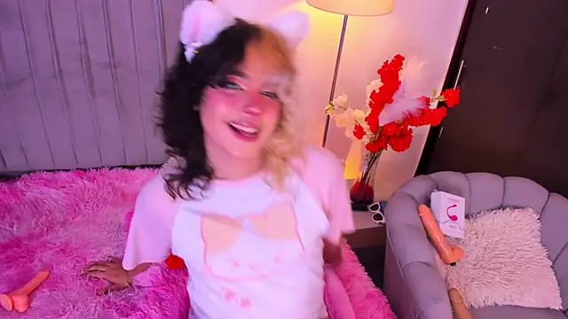 Hunter_Moon's Webcam Show