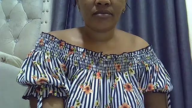 EliteLuna's Webcam Show