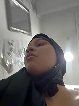 Aylin_arabic Show in webcam
