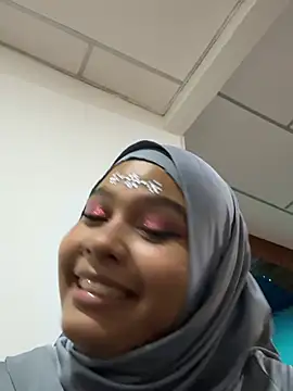 Aylin_arabic Adlı Modelin Canlı XXX Sohbeti