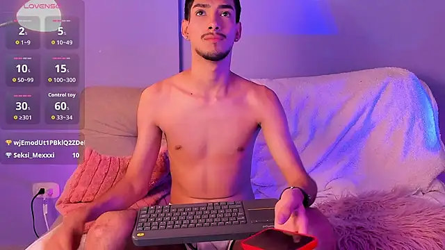 Show modela ApoloXanthos na web-kameri