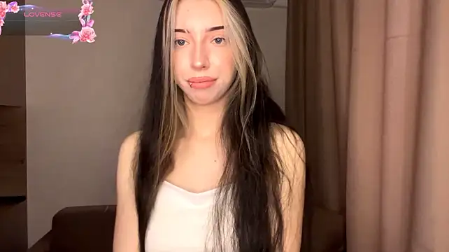 دردشة JennySky الجنسية المباشرة