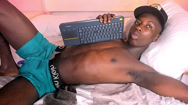SmithBonilla – webcam-show