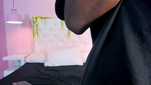 SmithBonilla Webcam show