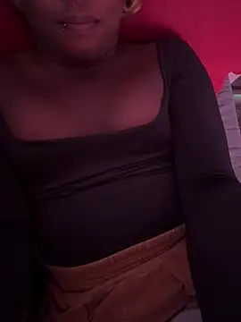 Webkamerová show pretinhasexyyy