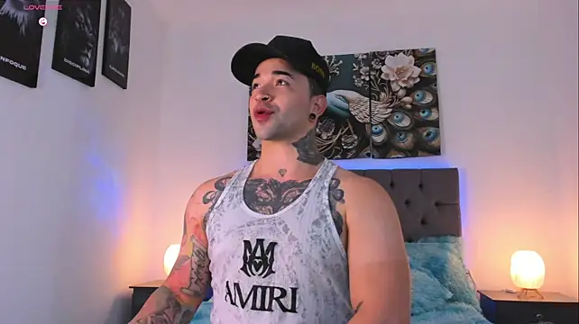 Mathew_Colee Show in webcam