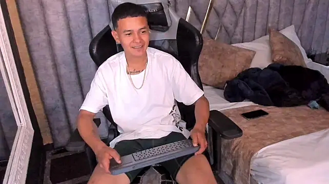 GabrielGandi Шоу с уебкамера