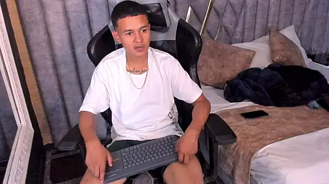 GabrielGandi webkamerás műsora