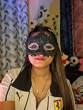 Kiara_97 – Kamerová šou