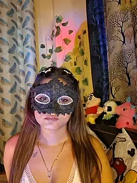 Kiara_97 Adlı Modelin Canlı XXX Sohbeti