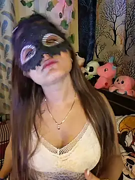 Kiara_97 Adlı Modelin Canlı XXX Sohbeti