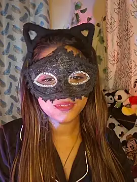 Chat XXX en directo de Kiara_97