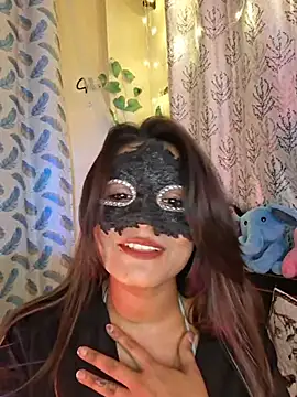 Chat XXX en directo de Kiara_97