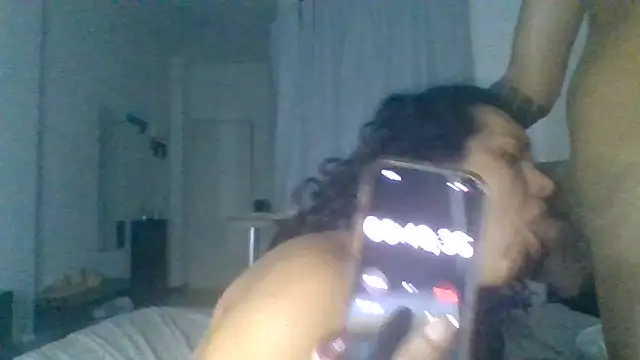 Show modela Melina_lareinax na web-kameri