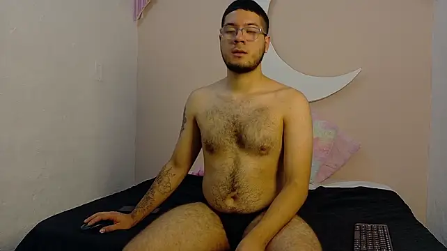 Show modela JacobMills_8 na web-kameri