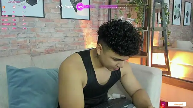 Show modela Edward_clarck na web-kameri