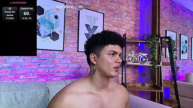 Edward_clarck Show in webcam