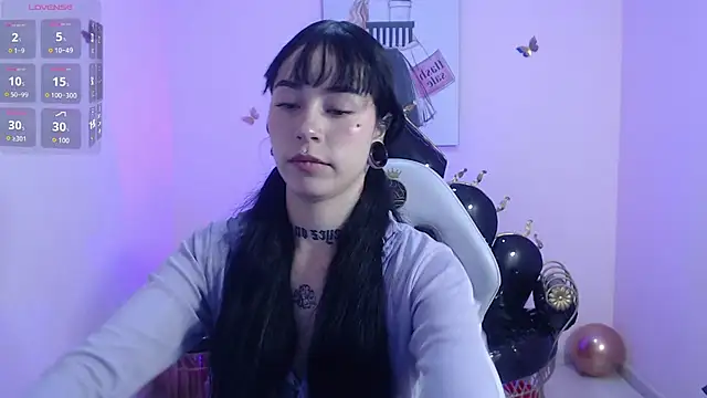 ABBY_X_COLLINS' Live XXX Chat