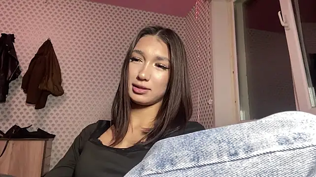 ALittleSurprise's Webcam Show