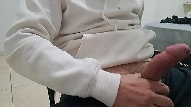 machoalpha459 Show in webcam