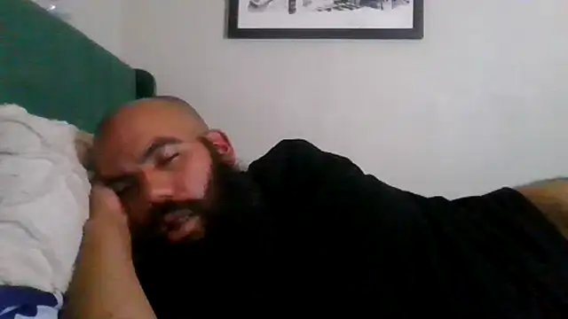 PapiVictorDaddy: διαδικτυακό σόου στην κάμερα