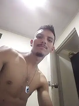 Show modela Andrxs_dusky1 na web-kameri