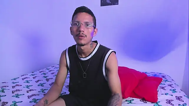 Andrxs_dusky1 Show Webcam