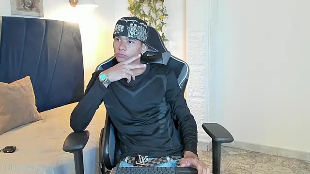 Webkamerová show kenix_cum23