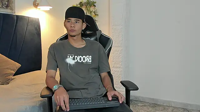 Show de webcam de kenix_cum23
