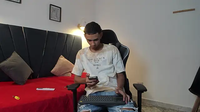 Вебкам-шоу kenix_cum23