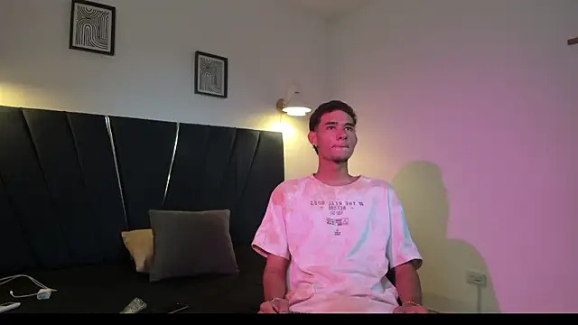Вебкам-шоу kenix_cum23