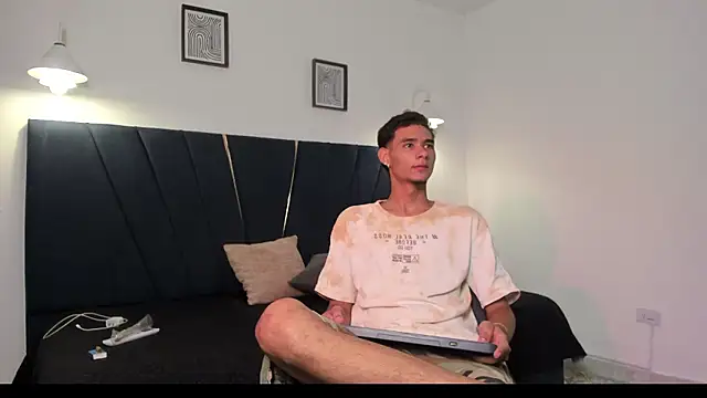 kenix_cum23 – Kamerová šou