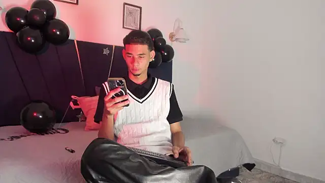 kenix_cum23 在線直播表演