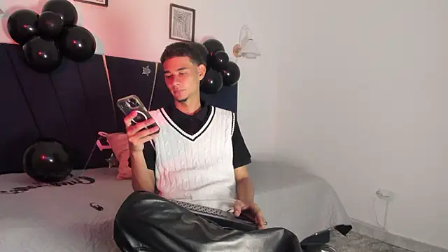 kenix_cum23 网络视讯表演